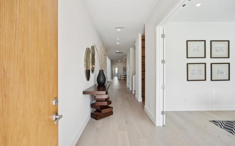 2029 Summit Avenue, Dallas, TX 75206, 3 Habitaciones Habitaciones , ,5 BañosBaños,Residential,En Venta,2029 Summit Avenue,20979948
