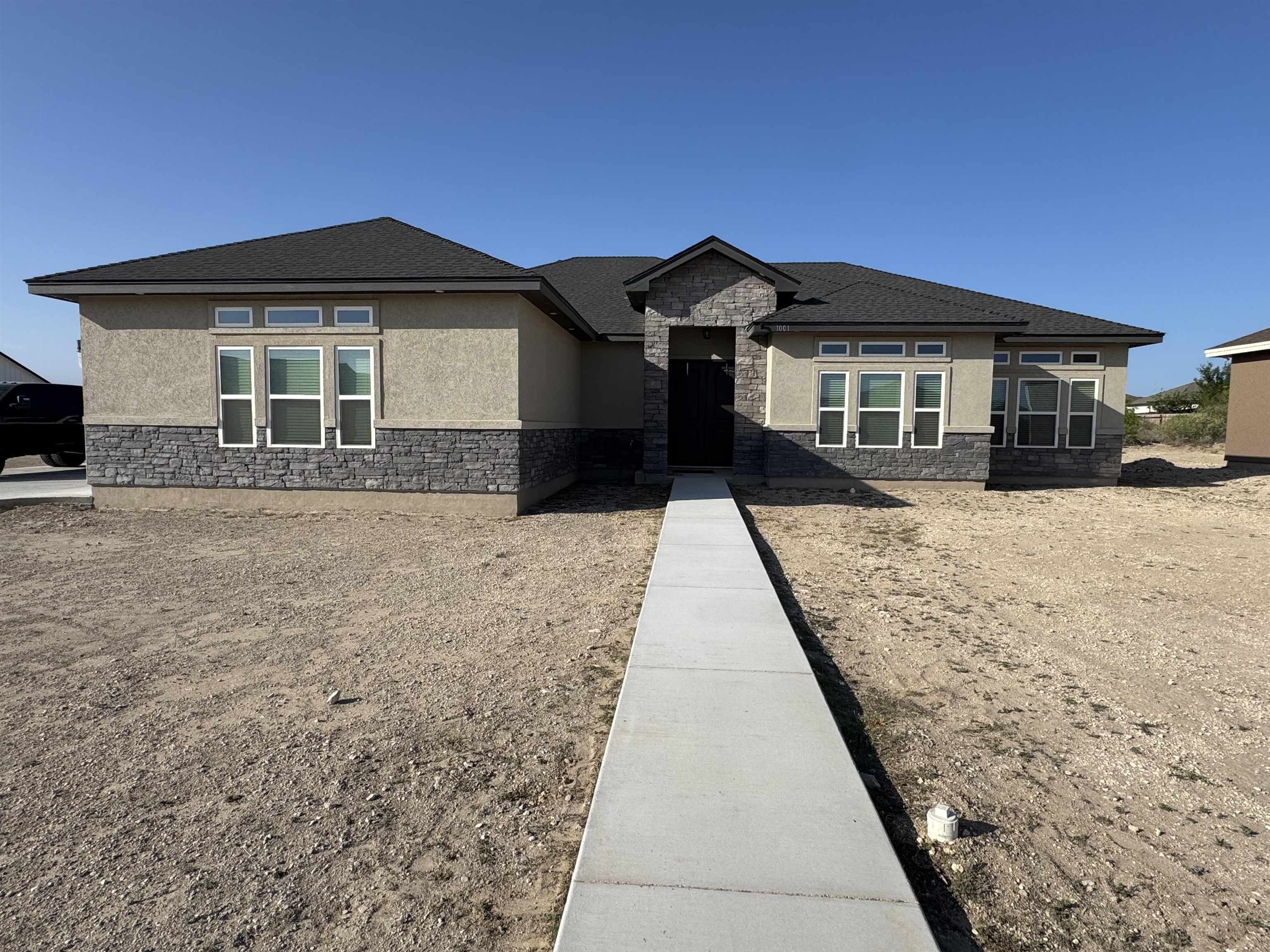 1001 Buffalo Gap, Del Rio, TX 78840, 4 Bedrooms Bedrooms, ,2 BathroomsBathrooms,Residential,For Sale,1001 Buffalo Gap,206885