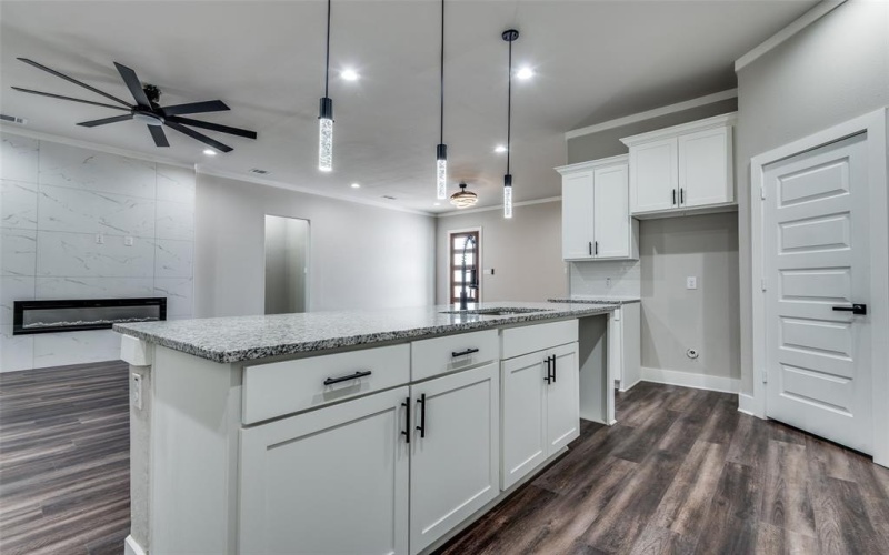 4111 Metropolitan Avenue, Dallas, TX 75210, 4 Bedrooms Bedrooms, ,3 BathroomsBathrooms,Residential,For Sale,4111 Metropolitan Avenue,20985129