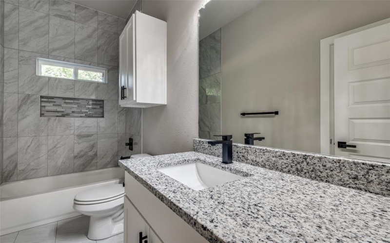 4111 Metropolitan Avenue, Dallas, TX 75210, 4 Bedrooms Bedrooms, ,3 BathroomsBathrooms,Residential,For Sale,4111 Metropolitan Avenue,20985129