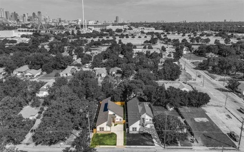 4111 Metropolitan Avenue, Dallas, TX 75210, 4 Bedrooms Bedrooms, ,3 BathroomsBathrooms,Residential,For Sale,4111 Metropolitan Avenue,20985129