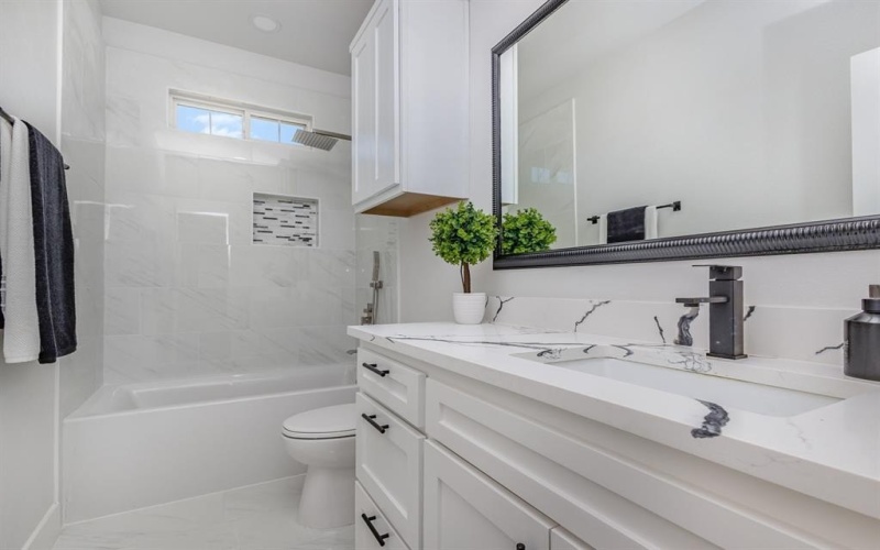 1122 S Montclair Avenue, Dallas, TX 75208, 5 Bedrooms Bedrooms, ,3 BathroomsBathrooms,Residential,For Sale,1122 S Montclair Avenue,20985298