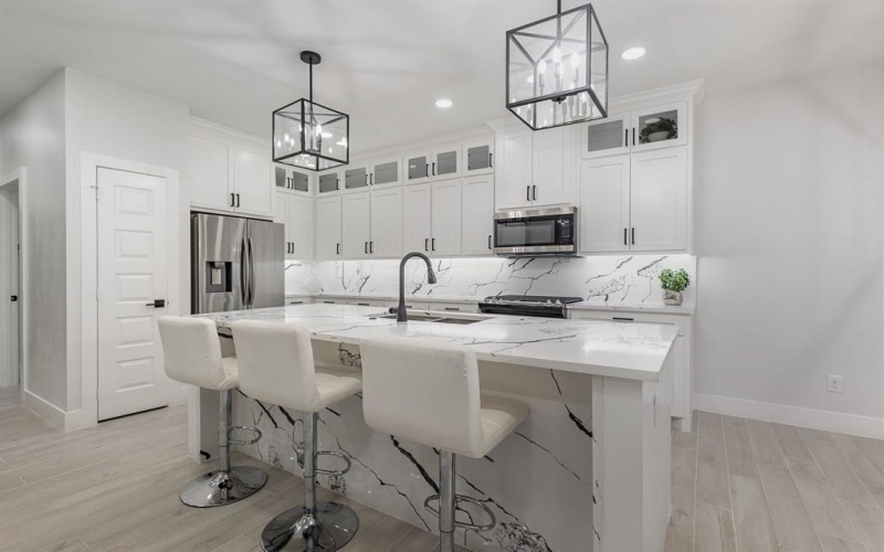 1122 S Montclair Avenue, Dallas, TX 75208, 5 Bedrooms Bedrooms, ,3 BathroomsBathrooms,Residential,For Sale,1122 S Montclair Avenue,20985298