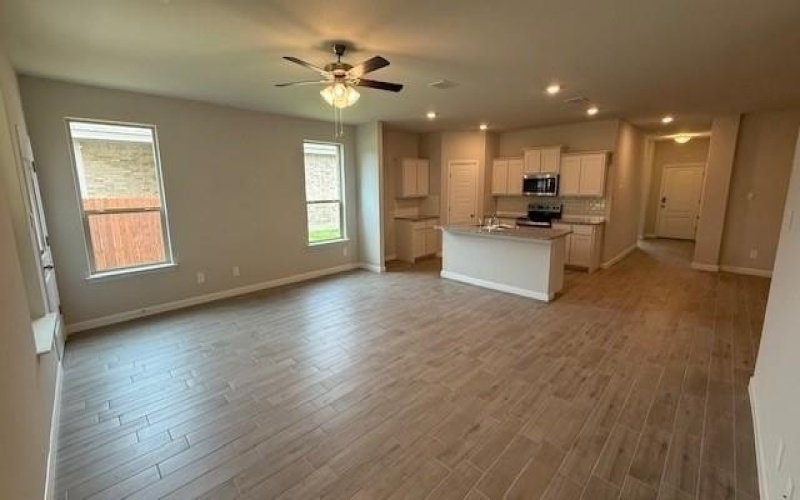 1928 PREAKNESS Drive, Granbury, TX 76049, 5 Habitaciones Habitaciones , ,3 BañosBaños,Residential,En Venta,1928 PREAKNESS Drive,20986774