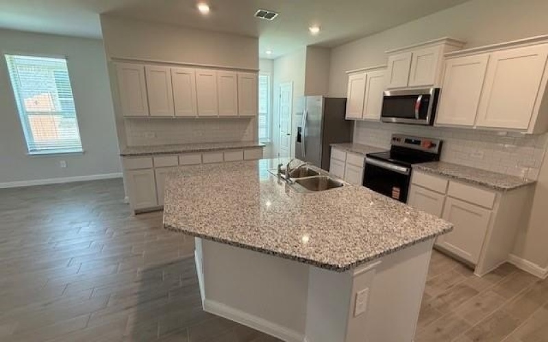 1944 PREAKNESS Drive, Granbury, TX 76049, 4 Habitaciones Habitaciones , ,2 BañosBaños,Residential,En Venta,1944 PREAKNESS Drive,20986793