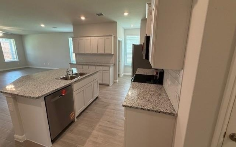 1944 PREAKNESS Drive, Granbury, TX 76049, 4 Habitaciones Habitaciones , ,2 BañosBaños,Residential,En Venta,1944 PREAKNESS Drive,20986793
