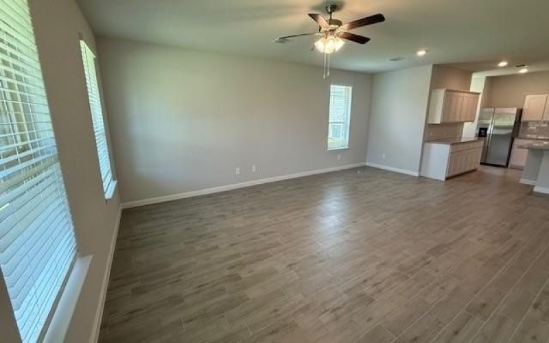 1944 PREAKNESS Drive, Granbury, TX 76049, 4 Habitaciones Habitaciones , ,2 BañosBaños,Residential,En Venta,1944 PREAKNESS Drive,20986793