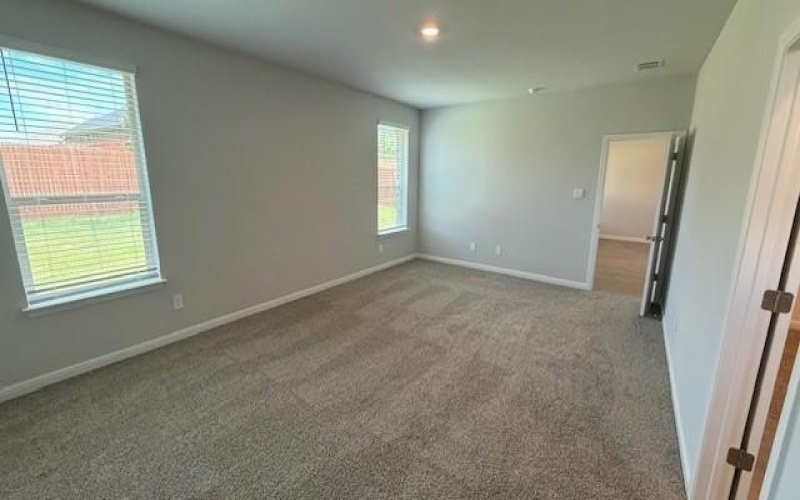 1944 PREAKNESS Drive, Granbury, TX 76049, 4 Habitaciones Habitaciones , ,2 BañosBaños,Residential,En Venta,1944 PREAKNESS Drive,20986793