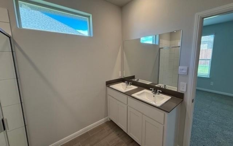 1944 PREAKNESS Drive, Granbury, TX 76049, 4 Habitaciones Habitaciones , ,2 BañosBaños,Residential,En Venta,1944 PREAKNESS Drive,20986793