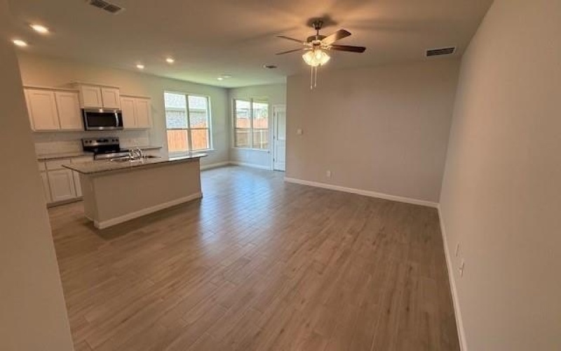 1948 PREAKNESS Drive, Granbury, TX 76049, 4 Bedrooms Bedrooms, ,2 BathroomsBathrooms,Residential,For Sale,1948 PREAKNESS Drive,20986805