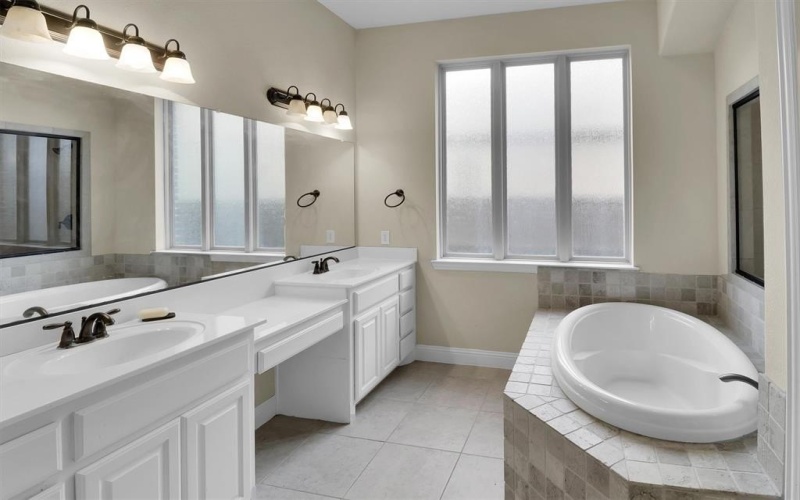 13865 N Pomegranate Drive, Frisco, TX 75035, 4 Habitaciones Habitaciones , ,3 BañosBaños,Residential Lease,En Alquiler,13865 N Pomegranate Drive,20987054