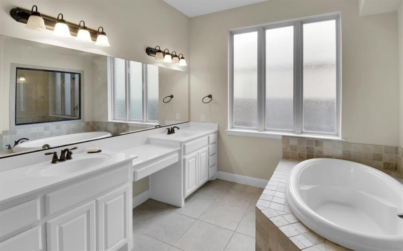 13865 N Pomegranate Drive, Frisco, TX 75035, 4 Habitaciones Habitaciones , ,3 BañosBaños,Residential Lease,En Alquiler,13865 N Pomegranate Drive,20987054
