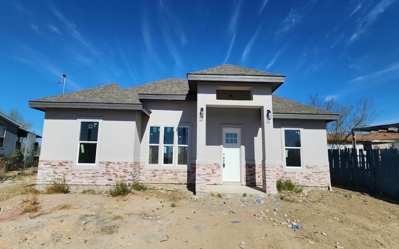 3194 Palma St., Eagle Pass, TX 78852, 3 Bedrooms Bedrooms, ,2 BathroomsBathrooms,Residential,For Sale,3194 Palma St.,77942