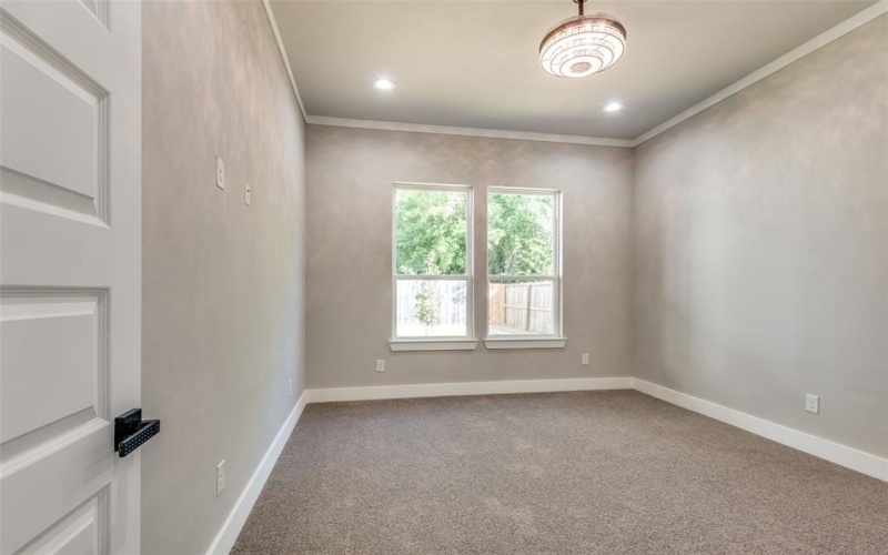 4113 Metropolitan Avenue, Dallas, TX 75210, 4 Bedrooms Bedrooms, ,3 BathroomsBathrooms,Residential,For Sale,4113 Metropolitan Avenue,20989080