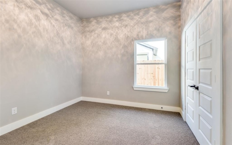4113 Metropolitan Avenue, Dallas, TX 75210, 4 Bedrooms Bedrooms, ,3 BathroomsBathrooms,Residential,For Sale,4113 Metropolitan Avenue,20989080