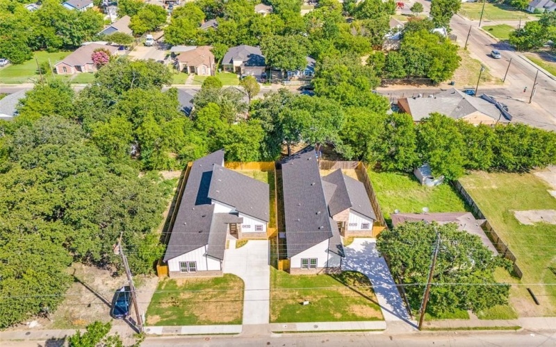 4113 Metropolitan Avenue, Dallas, TX 75210, 4 Bedrooms Bedrooms, ,3 BathroomsBathrooms,Residential,For Sale,4113 Metropolitan Avenue,20989080