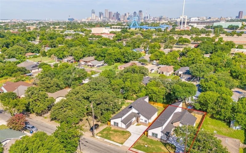 4113 Metropolitan Avenue, Dallas, TX 75210, 4 Bedrooms Bedrooms, ,3 BathroomsBathrooms,Residential,For Sale,4113 Metropolitan Avenue,20989080