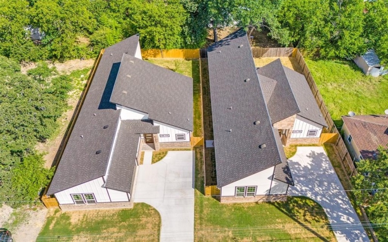 4113 Metropolitan Avenue, Dallas, TX 75210, 4 Bedrooms Bedrooms, ,3 BathroomsBathrooms,Residential,For Sale,4113 Metropolitan Avenue,20989080