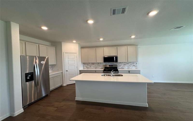 512 Thorn Creek Drive, Anna, TX 75409, 3 Bedrooms Bedrooms, ,2 BathroomsBathrooms,Residential Lease,For Rent,512 Thorn Creek Drive,20989196