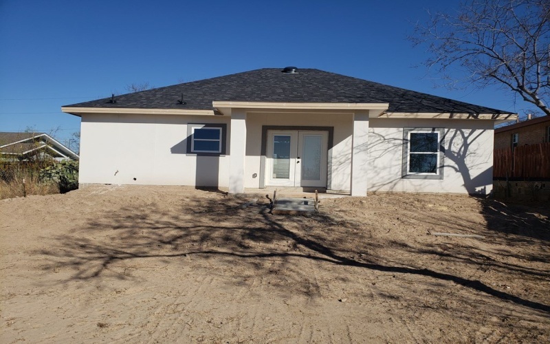 685 TRINITY STREET, Eagle Pass, TX 78852, 3 Bedrooms Bedrooms, ,2 BathroomsBathrooms,Residential,For Sale,685 TRINITY STREET,78008