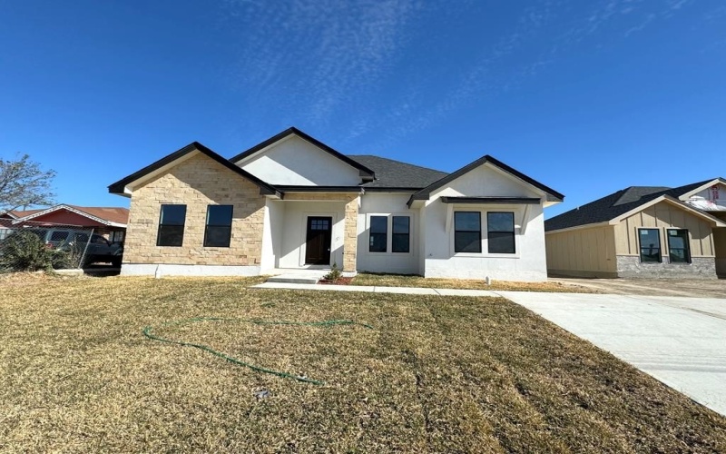 1824 Lewis Street, Eagle Pass, TX 78852, 3 Bedrooms Bedrooms, ,2 BathroomsBathrooms,Residential,For Sale,1824 Lewis Street,78282