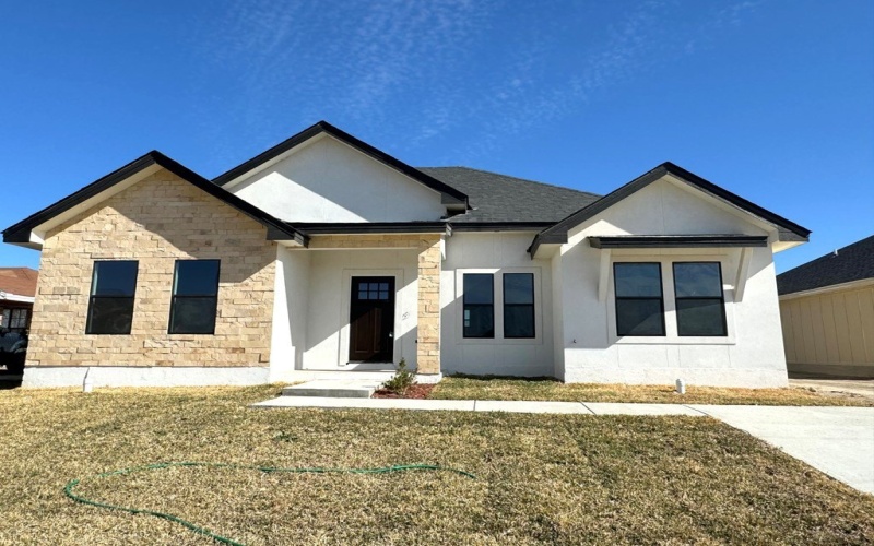1824 Lewis Street, Eagle Pass, TX 78852, 3 Bedrooms Bedrooms, ,2 BathroomsBathrooms,Residential,For Sale,1824 Lewis Street,78282