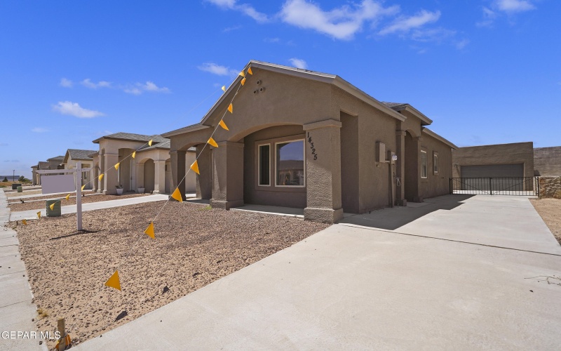 14325 Bill Lazor Parkway, Horizon City, TX 79928, 3 Habitaciones Habitaciones , ,2 BañosBaños,Residential,En Venta,14325 Bill Lazor Parkway,925828