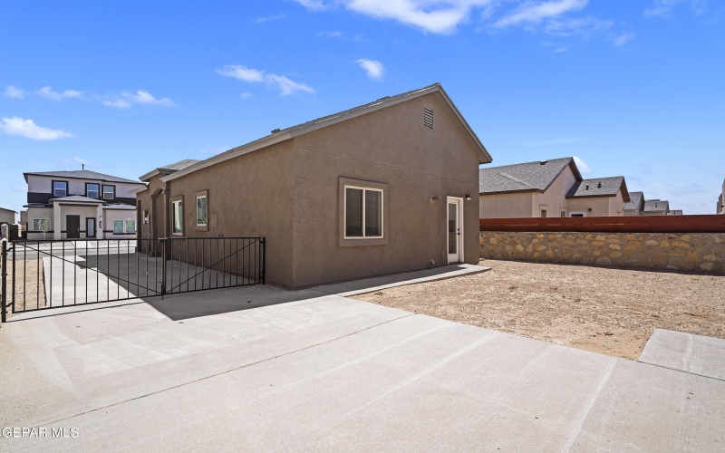 14325 Bill Lazor Parkway, Horizon City, TX 79928, 3 Habitaciones Habitaciones , ,2 BañosBaños,Residential,En Venta,14325 Bill Lazor Parkway,925828
