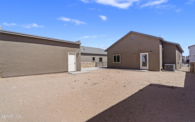 14325 Bill Lazor Parkway, Horizon City, TX 79928, 3 Habitaciones Habitaciones , ,2 BañosBaños,Residential,En Venta,14325 Bill Lazor Parkway,925828