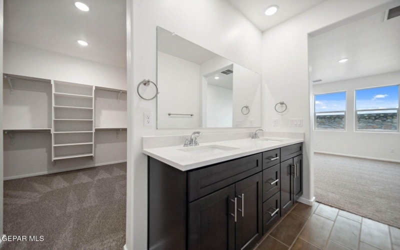 13861 Madero Avenue, El Paso, TX 79928, 4 Bedrooms Bedrooms, ,2 BathroomsBathrooms,Residential,For Sale,13861 Madero Avenue,925830