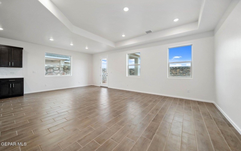13861 Madero Avenue, El Paso, TX 79928, 4 Bedrooms Bedrooms, ,2 BathroomsBathrooms,Residential,For Sale,13861 Madero Avenue,925830