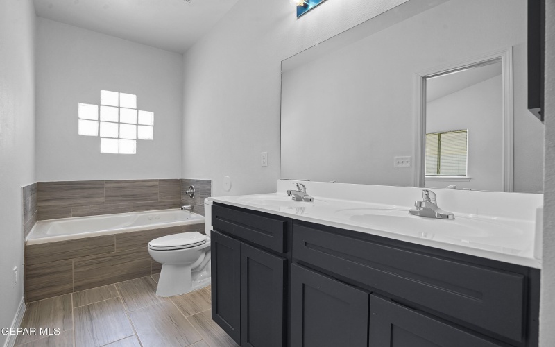 14329 Bill Lazor Parkway, Horizon City, TX 79928, 4 Bedrooms Bedrooms, ,2 BathroomsBathrooms,Residential,For Sale,14329 Bill Lazor Parkway,925833