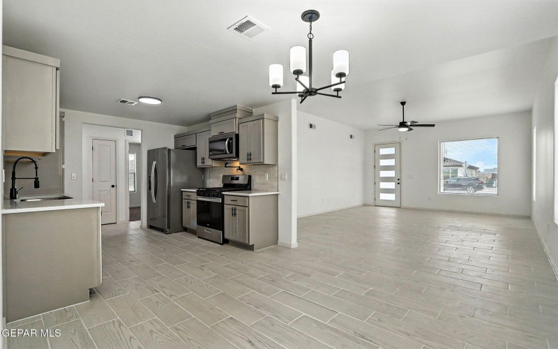941 Sandhurst Place, El Paso, TX 79928, 4 Bedrooms Bedrooms, ,2 BathroomsBathrooms,Residential,For Sale,941 Sandhurst Place,925835