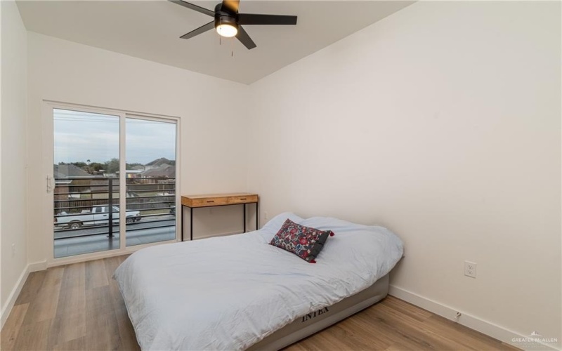 2629 Warbler Avenue, McAllen, TX 78504, 3 Bedrooms Bedrooms, ,2 BathroomsBathrooms,Residential,For Sale,2629 Warbler Avenue,475291