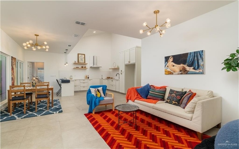2629 Warbler Avenue, McAllen, TX 78504, 3 Bedrooms Bedrooms, ,2 BathroomsBathrooms,Residential,For Sale,2629 Warbler Avenue,475291