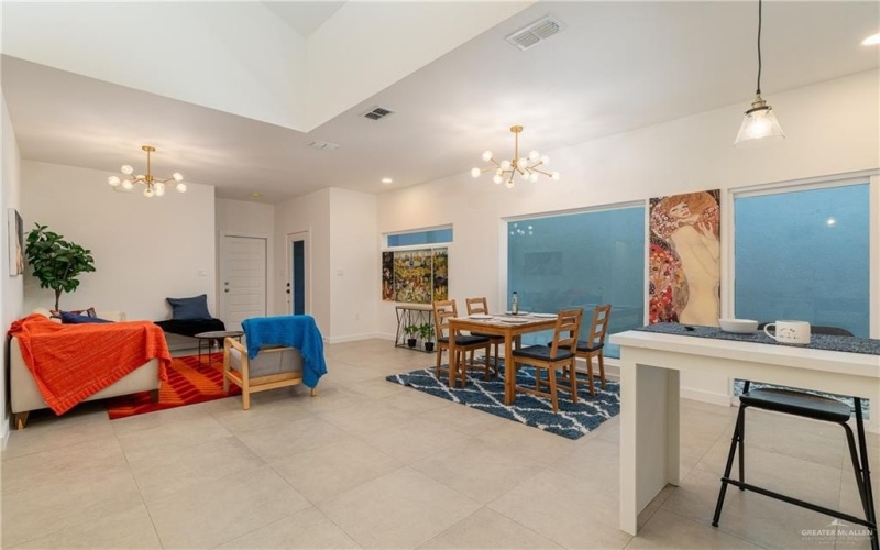 2629 Warbler Avenue, McAllen, TX 78504, 3 Bedrooms Bedrooms, ,2 BathroomsBathrooms,Residential,For Sale,2629 Warbler Avenue,475291