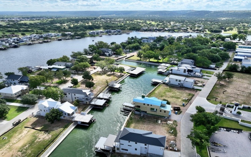 420 Lake St., Kingsland, TX 78639, 5 Habitaciones Habitaciones , ,6 BañosBaños,Residential,En Venta,420 Lake St.,174142