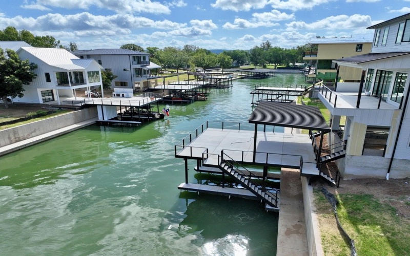 420 Lake St., Kingsland, TX 78639, 5 Habitaciones Habitaciones , ,6 BañosBaños,Residential,En Venta,420 Lake St.,174142