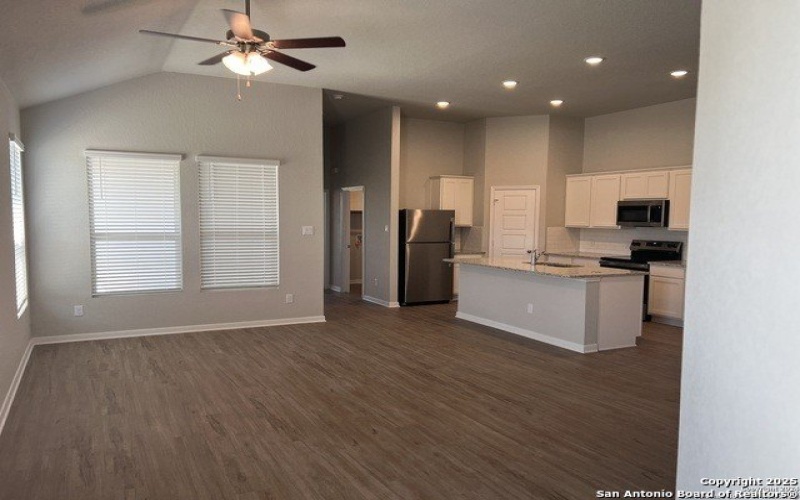 121 Nespral, San Antonio, TX 78253, 3 Bedrooms Bedrooms, ,2 BathroomsBathrooms,Residential Lease,For Rent,121 Nespral,1881364
