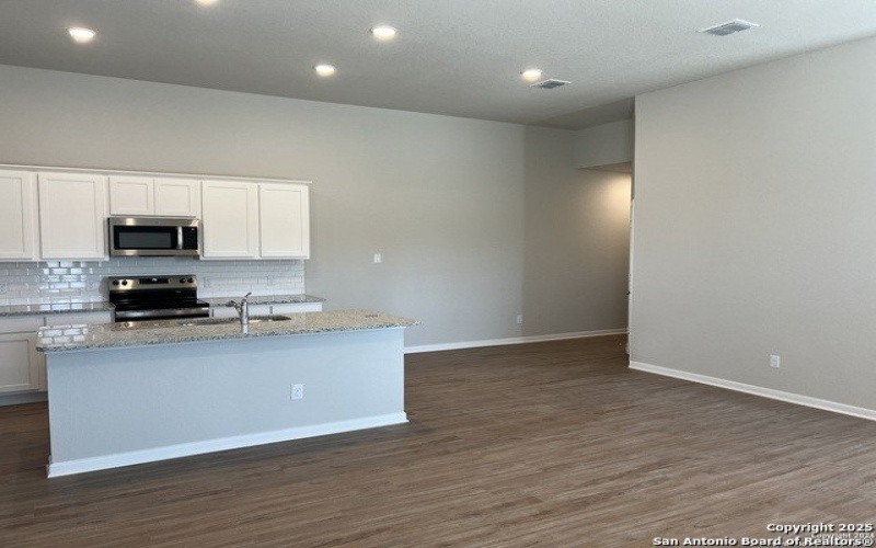 121 Nespral, San Antonio, TX 78253, 3 Bedrooms Bedrooms, ,2 BathroomsBathrooms,Residential Lease,For Rent,121 Nespral,1881364