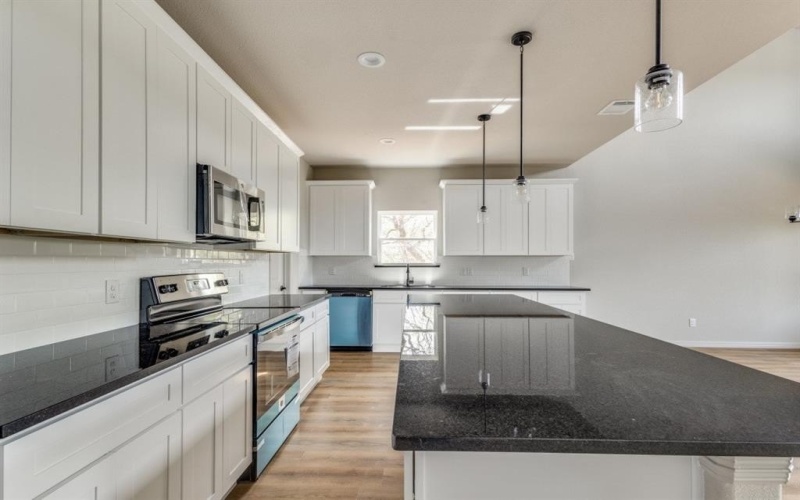 265 Jim Walter Drive, Runaway Bay, TX 76426, 3 Habitaciones Habitaciones , ,2 BañosBaños,Residential,En Venta,265 Jim Walter Drive,20987559