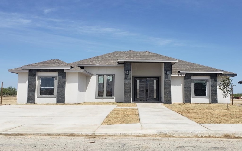 3167 ETHEL DR., Eagle Pass, TX 78852, 3 Bedrooms Bedrooms, ,2 BathroomsBathrooms,Residential,For Sale,3167 ETHEL DR.,79461