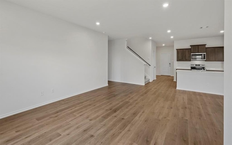 415 Drake Drive, Ferris, TX 75125, 4 Habitaciones Habitaciones , ,3 BañosBaños,Residential,En Venta,415 Drake Drive,20989472
