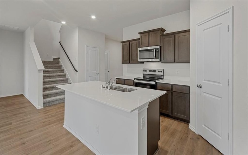 415 Drake Drive, Ferris, TX 75125, 4 Habitaciones Habitaciones , ,3 BañosBaños,Residential,En Venta,415 Drake Drive,20989472