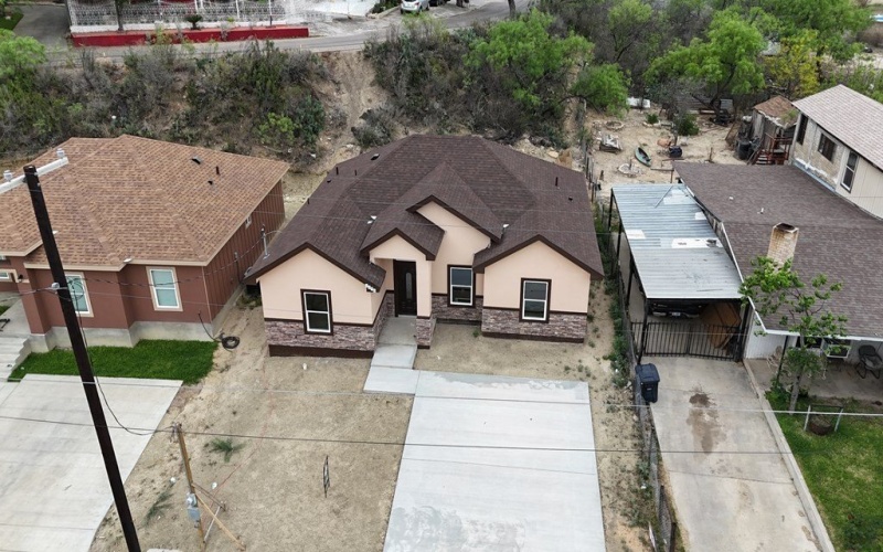 1956 Quarry St, Eagle Pass, TX 78852, 3 Bedrooms Bedrooms, ,2 BathroomsBathrooms,Residential,For Sale,1956 Quarry St,79516