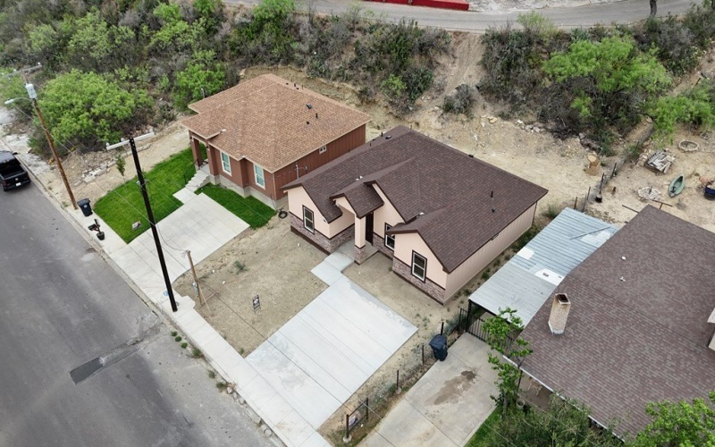 1956 Quarry St, Eagle Pass, TX 78852, 3 Bedrooms Bedrooms, ,2 BathroomsBathrooms,Residential,For Sale,1956 Quarry St,79516