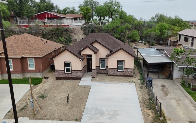 1956 Quarry St, Eagle Pass, TX 78852, 3 Bedrooms Bedrooms, ,2 BathroomsBathrooms,Residential,For Sale,1956 Quarry St,79516