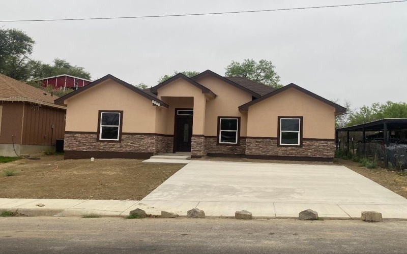 1956 Quarry St, Eagle Pass, TX 78852, 3 Bedrooms Bedrooms, ,2 BathroomsBathrooms,Residential,For Sale,1956 Quarry St,79516