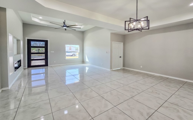 325 zaragoza, Eagle Pass, TX 78852, 3 Bedrooms Bedrooms, ,2 BathroomsBathrooms,Residential,For Sale,325 zaragoza,80755