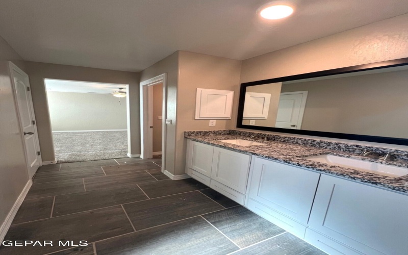 320 Hidden Gem Street, El Paso, TX 79928, 4 Bedrooms Bedrooms, ,1 BathroomBathrooms,Residential,For Sale,320 Hidden Gem Street,925876